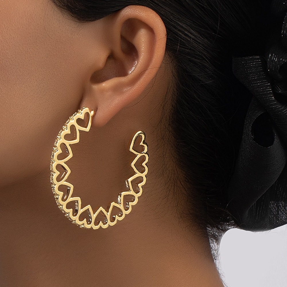 Cluster of Heart Hoops